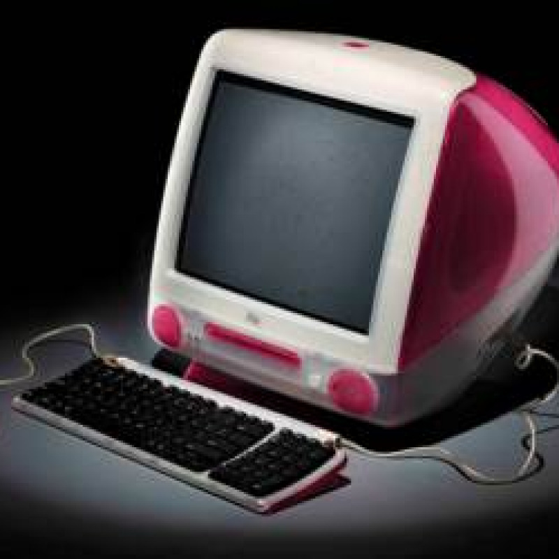 Il computer Apple iMac Strawberry, su cui il fondatore con Larry Sanger della prima enciclopedia libera online lanciò il sito il 15 gennaio 2001