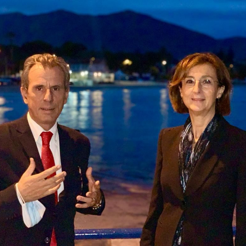 Costantino Visconti e Marta Cartabia davanti al mare di Mondello