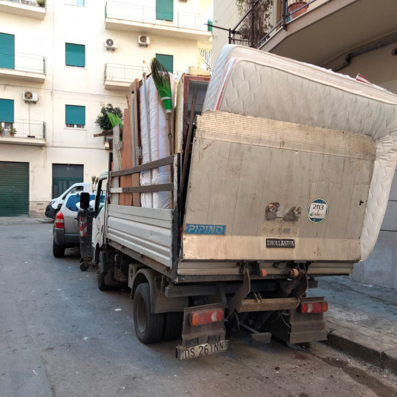 La raccolta dei rifiuti ingombranti a Palermo