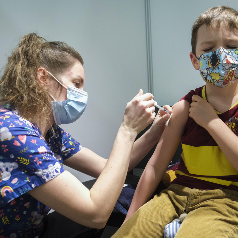 La vaccinazione di un bambino in Belgio con il farmaco finora usato