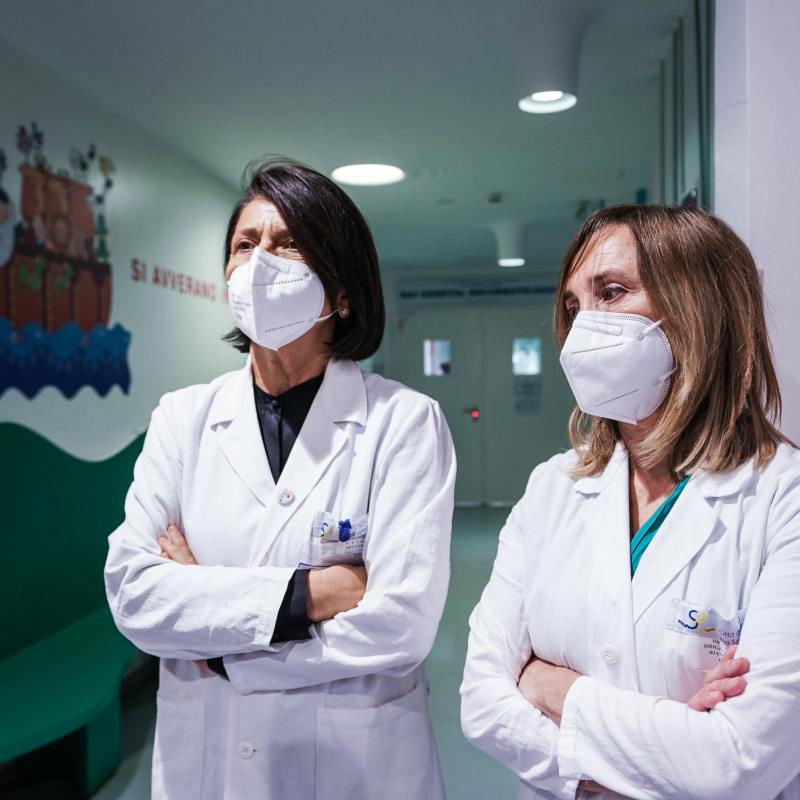 Franca Fagioli, direttore della Struttura Complessa Oncoematologia Pediatrica presso il Presidio Ospedaliero Infantile Regina Margherita di Torino, e Alessandra Conio, responsabile terapia intensiva pediatrica