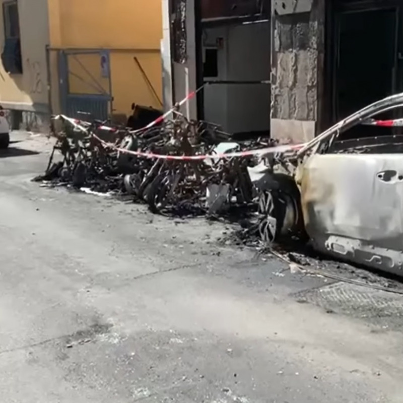 Incendio in via Padova a Catania