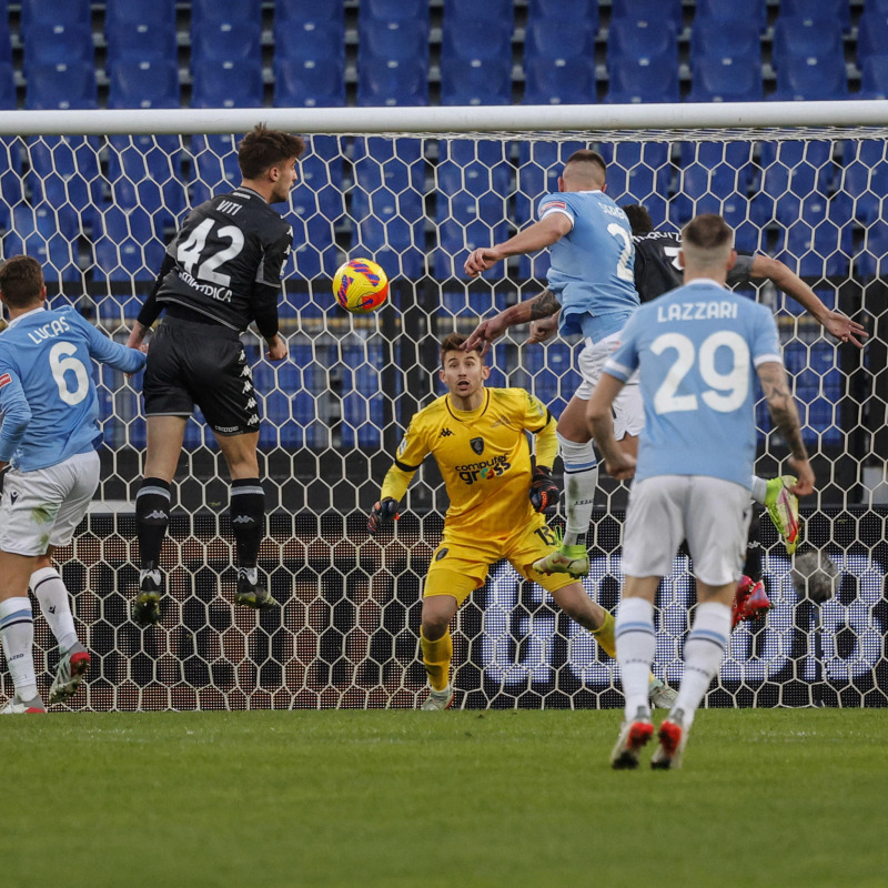 Sergej Milinkovic-Savic segna il gol del 3-3