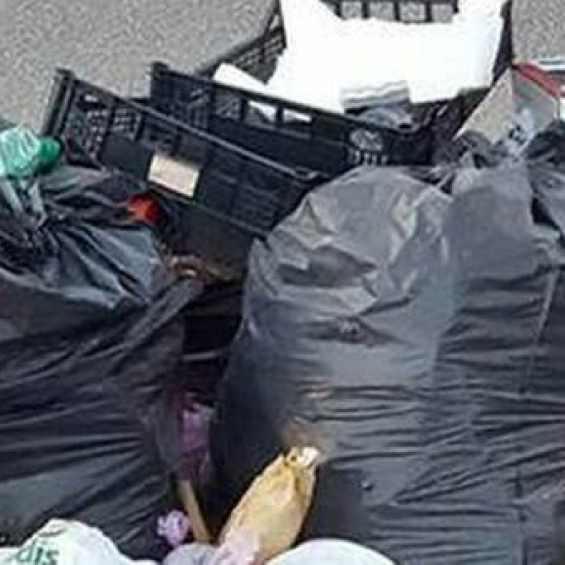 Stop ai sacchi neri per i rifiuti a Marsala