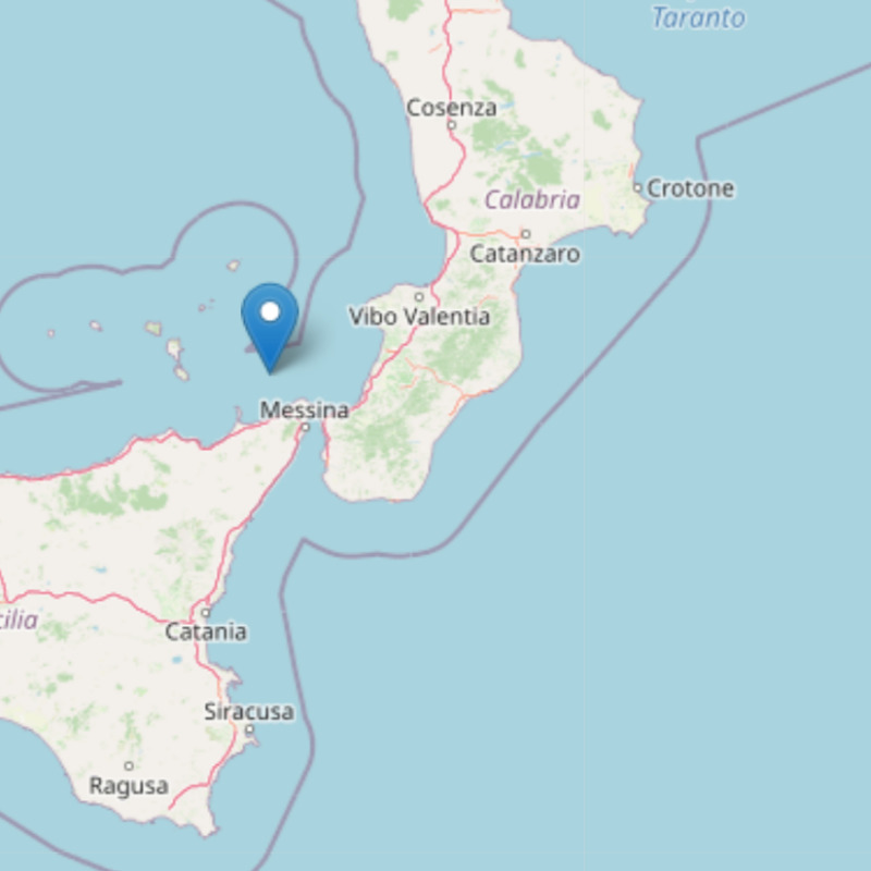 L'epicentro del terremoto al largo di Messina
