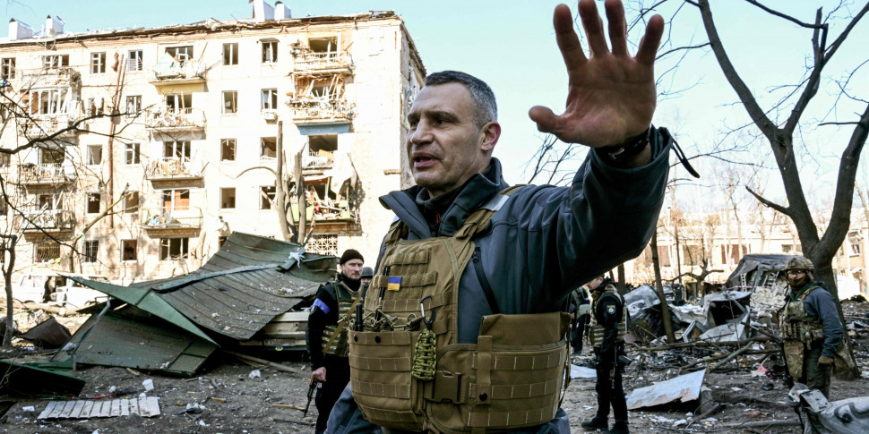 https://assets.gds.it/2022/03/Ucraina-la-giornata-di-guerra-in-immagini_62433162-970x485.jpg