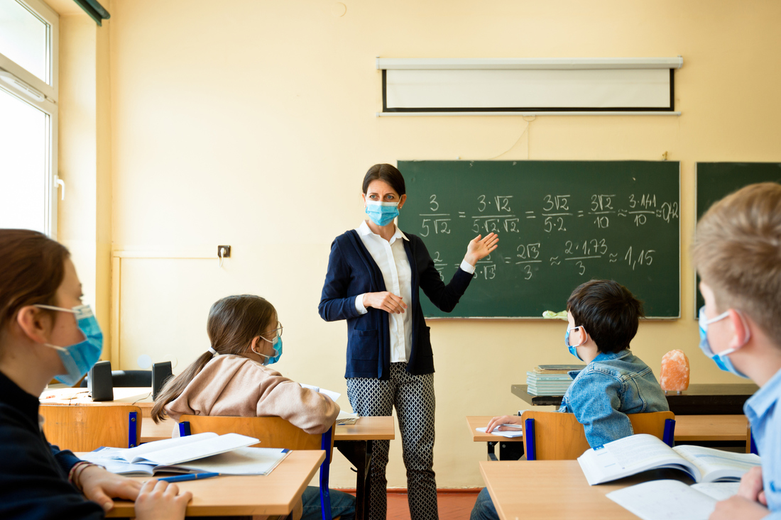 Scuola, nuovo concorso per docenti materie scientifiche: banditi 1685  posti, Sicilia inclusa