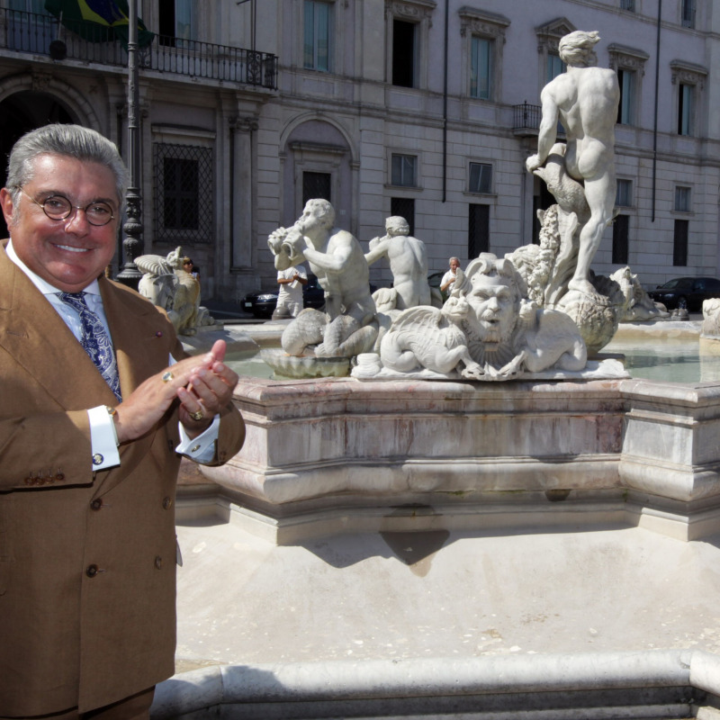 Alfredo D'Angieri in piazza Navona, a Roma