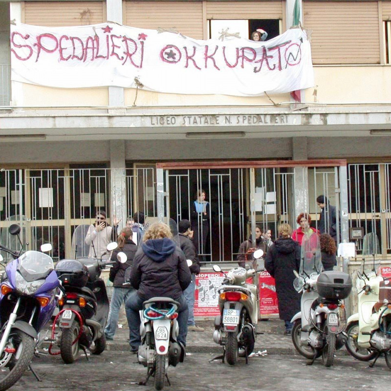 12-12-2002liceo Spedalieri occupato Catania