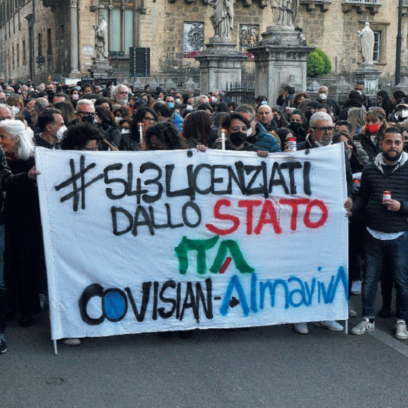La fiaccolata organizzata a Palermo per gli ex lavoratori Almaviva (Foto Fucarini)