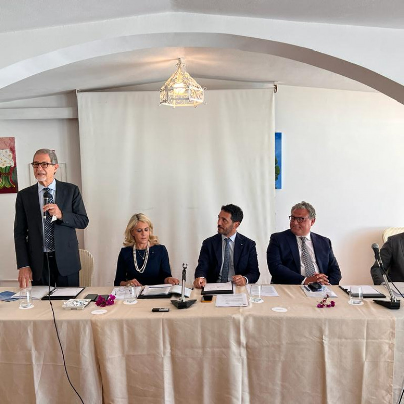 Da sinistra:, Nello Musumeci, Barbara Cittadini, Carmelo Tropea, Gustavo Barresi e Ruggero Razza
