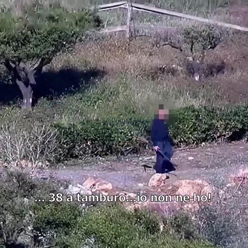 Un fermo immagine dal video diffuso da polizia e carabinieri