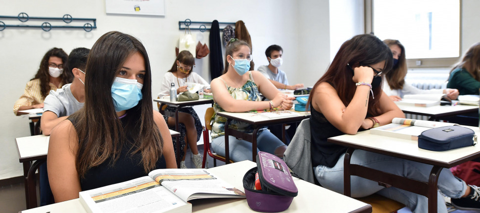 Obbligo mascherine Ffp2 al chiuso: dove indossarle e perché proteggono di  più - Giornale di Sicilia