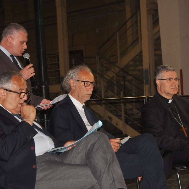 I candidati sindaci a confronto con il vescovo di Palermo
