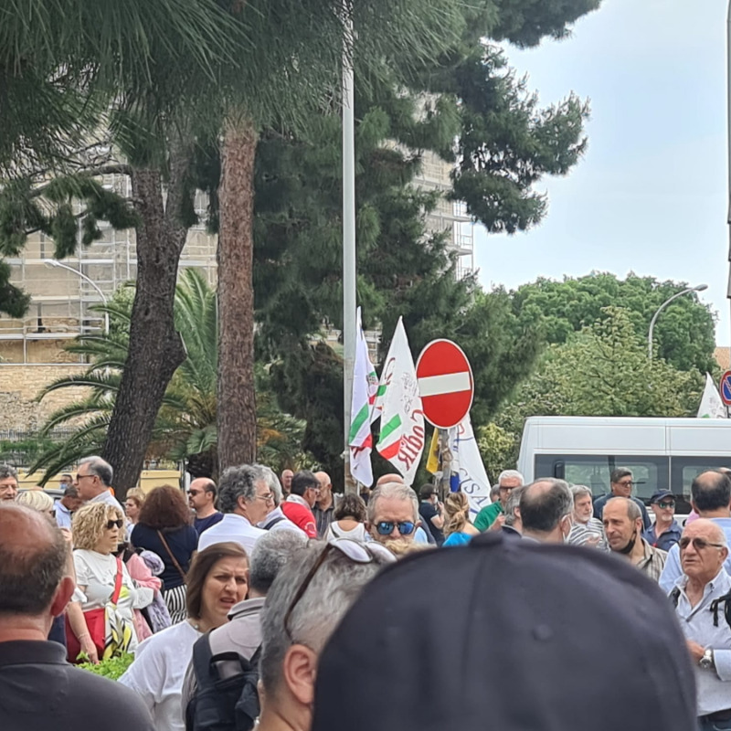 La protesta dei dipendenti regionali a Palermo
