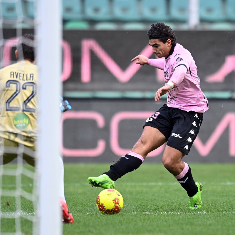 Nicola Rauti in gol con la maglia del Palermo (foto di Tullio Puglia)