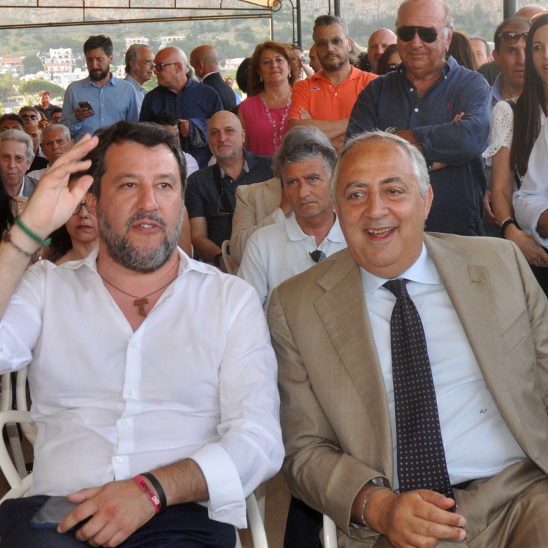 Da destra: Roberto Lagalla con Matteo Salvini