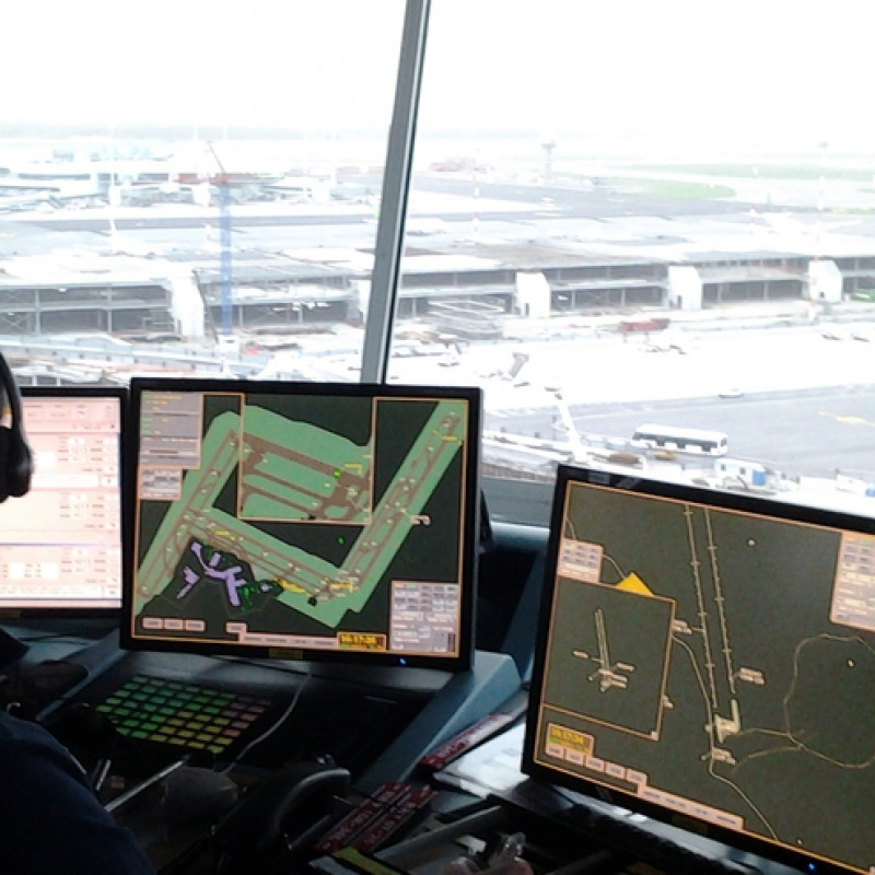 Visita alla torre di controllo dell'Aeroporto di Fiumicino durate l'ANSA Scienza Lab organizzato con ENAV e Giornalisti nell'Erba (fonte: Edoardo Di Franco)