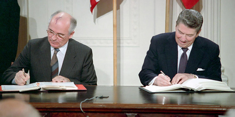 https://assets.gds.it/2022/08/Morto-a-91-anni-Gorbaciov-ultimo-leader-dellUrss-_65438362-970x485.jpg