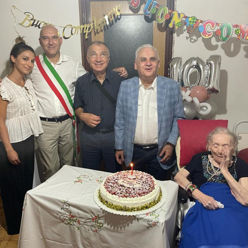 Da sinistra Pampinella, Lentini, Amore, Fangano e Nunzia Nicolosi