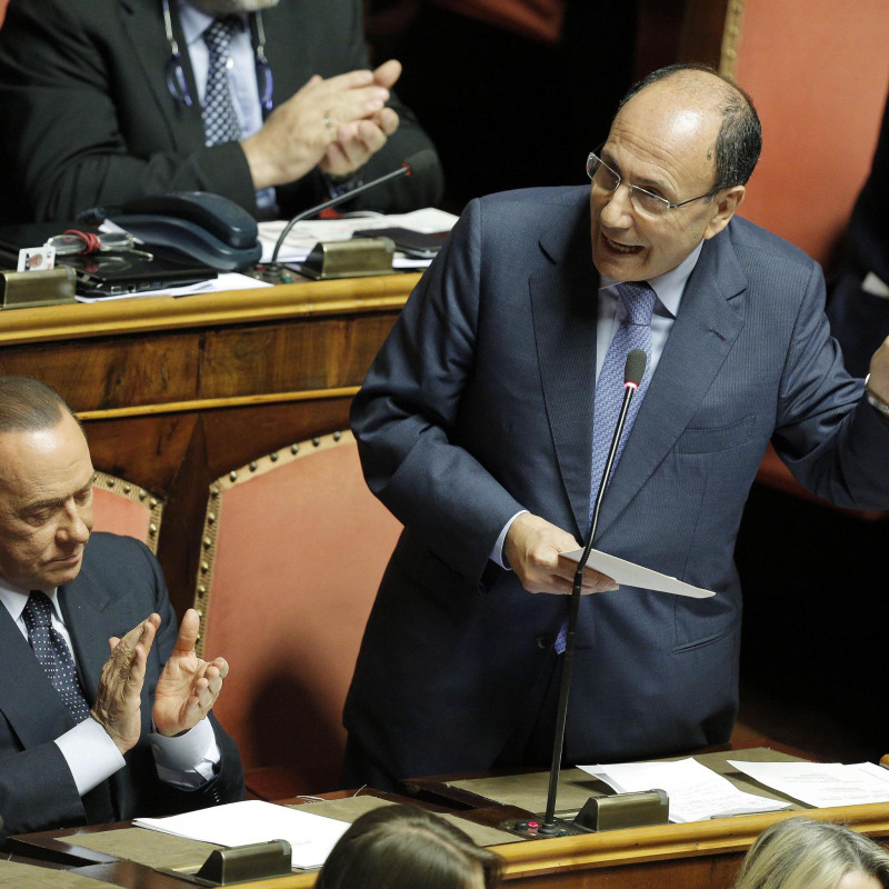 Silvio Berlusconi e Renato Schifani in Senato