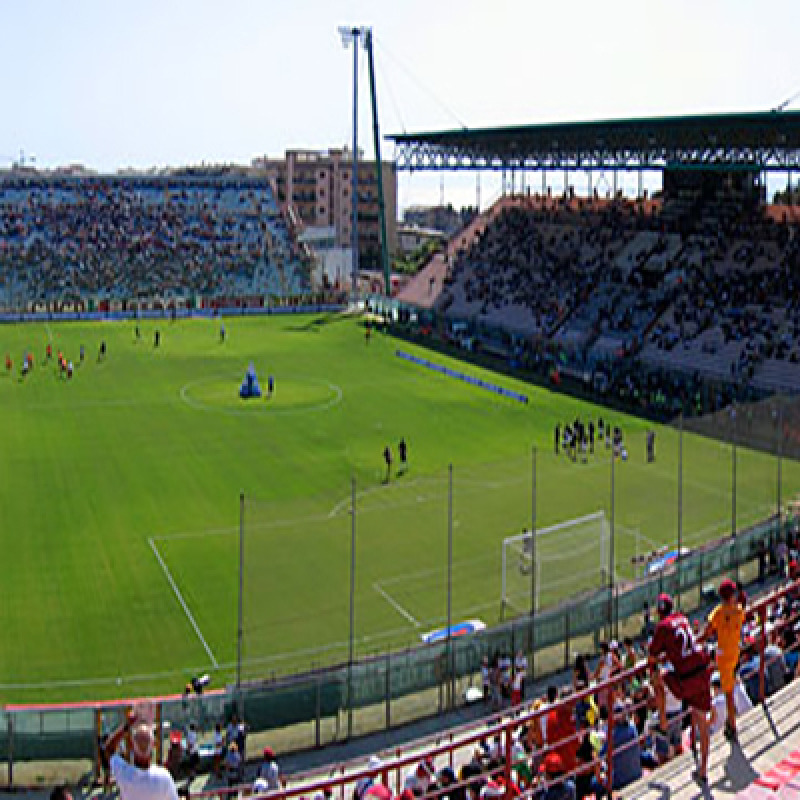 Lo stadio Granillo di Reggio Calabria dove si affronteranno Reggina e Bari