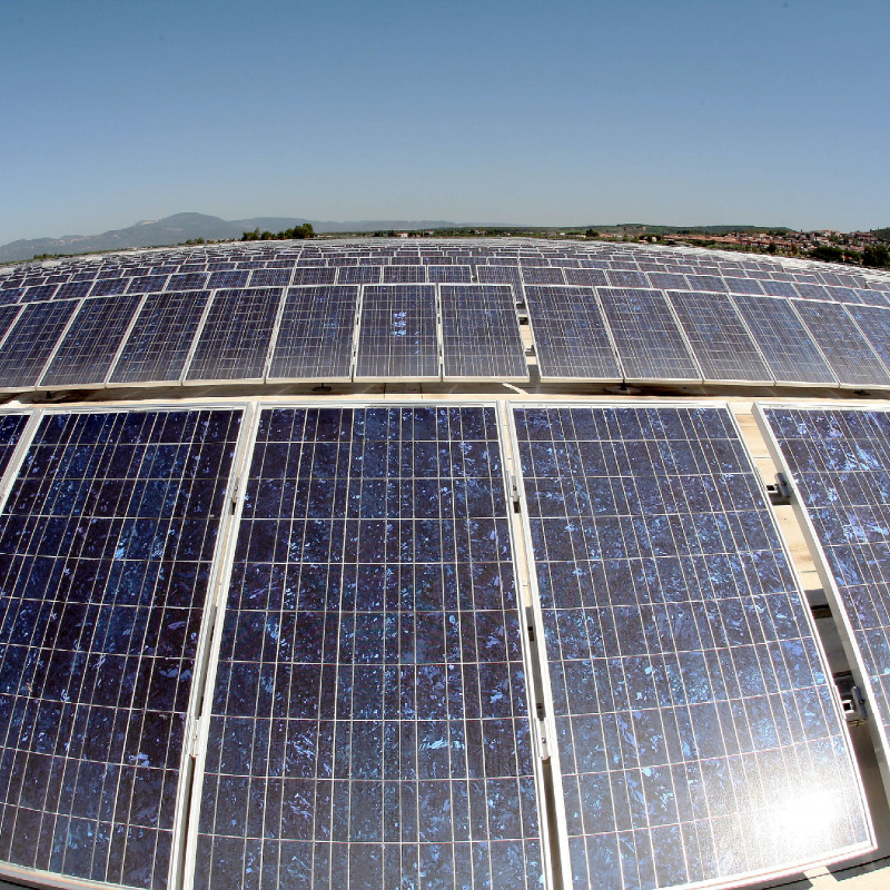 I pannelli di un impianto fotovoltaici in Toscana