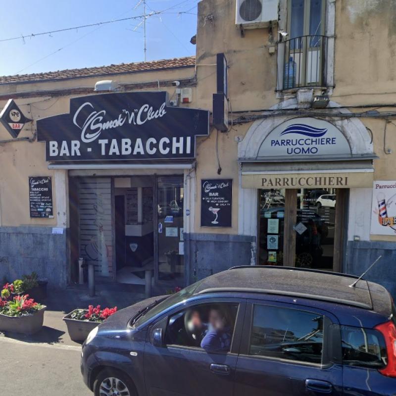 Il bar-tabacchi di piazza Marconi, a Catania