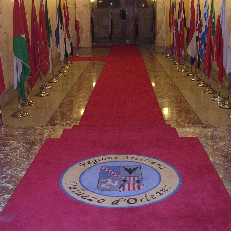 L’ingresso a Palazzo d’Orleans, sede del governo regionale