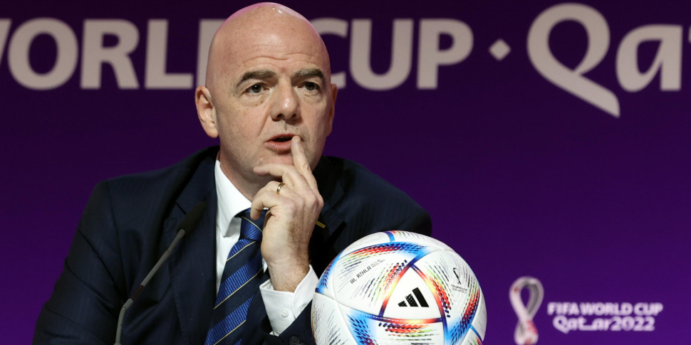 https://assets.gds.it/2022/11/FIFA-World-Cup-2022-FIFA-President-Infantino-holds-press-conference_67092008-970x485.jpg