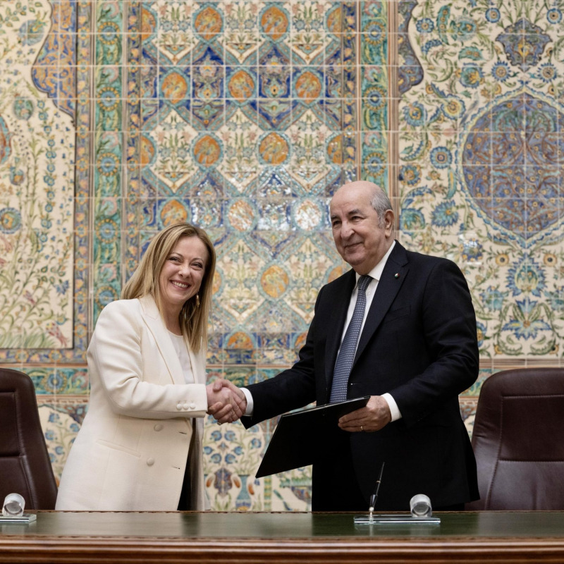 Giorgia Meloni e il presidente algerino Abdelmadjid Tebboune