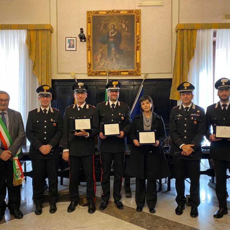 Salvarono due persone durante un tentativo di suicidio, riconoscimento per 4 carabinieri di Villagrazia di Carini