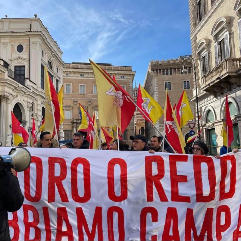 La manifestazione dei disoccupati palermitani a Roma