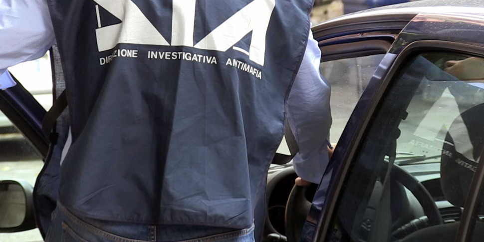 https://assets.gds.it/2023/02/dia-direzione-investigativa-antimafia-970x485.jpg