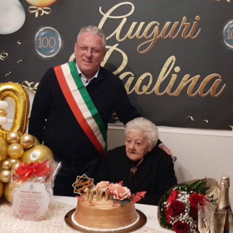 Paolina Ozzo con il sindaco Paolo Amenta