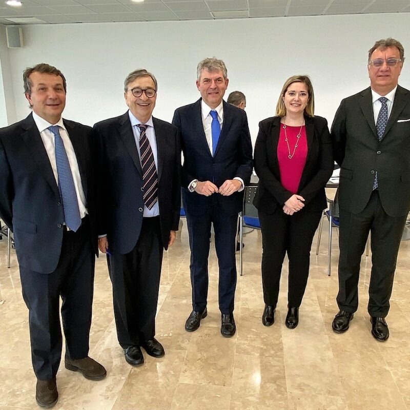 Il nuovo Consiglio d'amministrazione di Gesap: da sinistra Albanese, Riggio, Burrafato, Chiavetta e Maniscalco