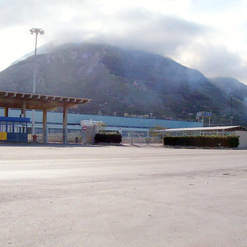Lo stabilimento della Fiat di Termini Imerese in una foto del 2009