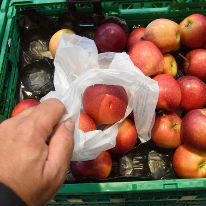 Il sacchetto per la spesa di frutta e verdura