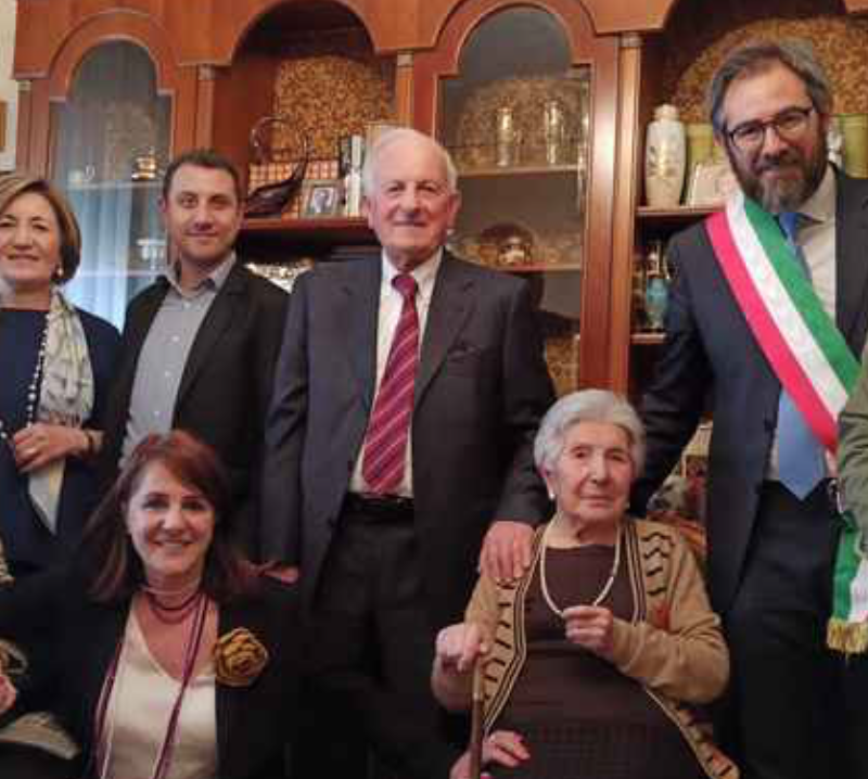 Monreale festeggia i cento anni di Gina Cimino, storica segretaria della scuola Novelli