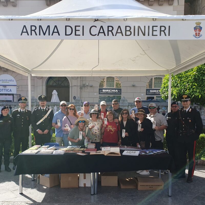 Lo stand dei carabinieri a La Via dei Librai