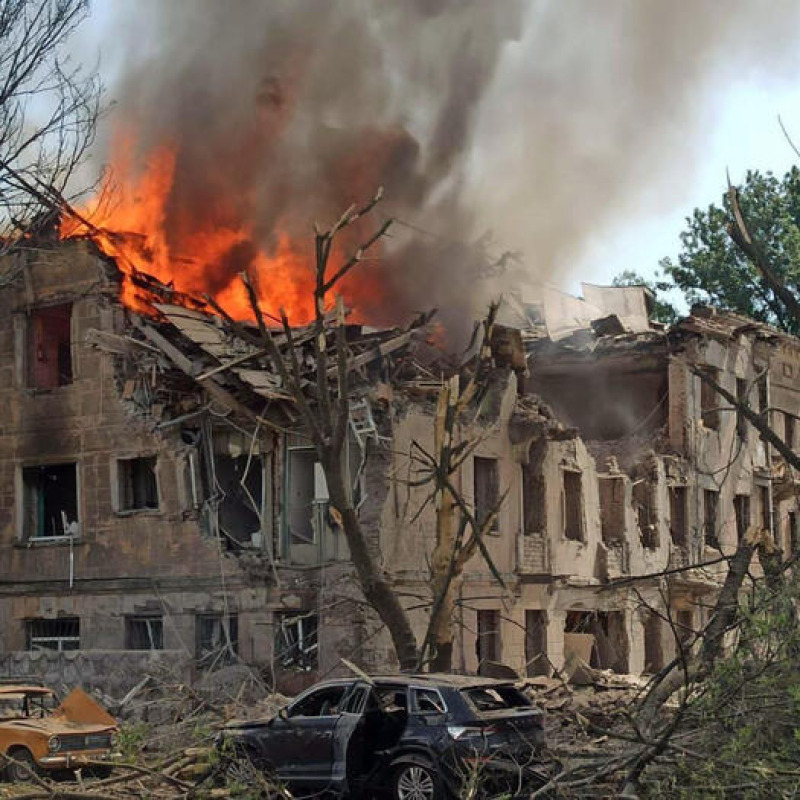 Guerra in Ucraina, ultimi attacchi mostrano che Putin non vuole la pace