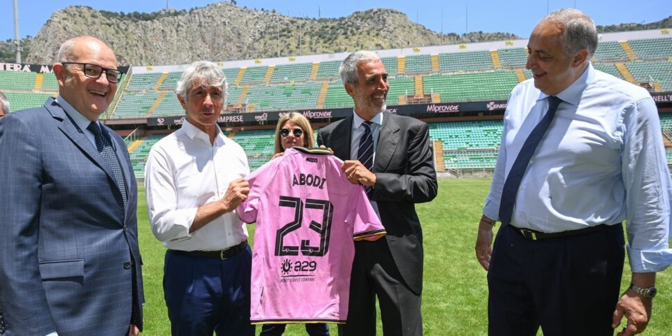 https://assets.gds.it/2023/06/Abodi_Barbera-970x485-1686679859.jpeg
