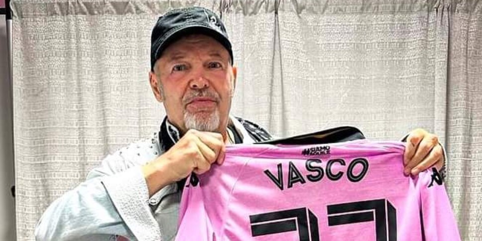 T-SHIRT MAGLIETTA VASCO ROSSI LOGO CONCERTO COTONE 100% SIAMO T-SHIRT MAGLIETTA VASCO ROSSI LOGO CONCERTO COTONE 100% SIAMO
