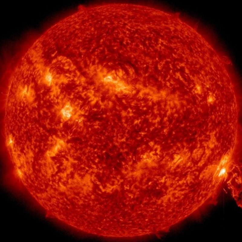 Il brillamento solare ripreso nelle prime ore del 18 luglio (fonte: SDO, NASA)