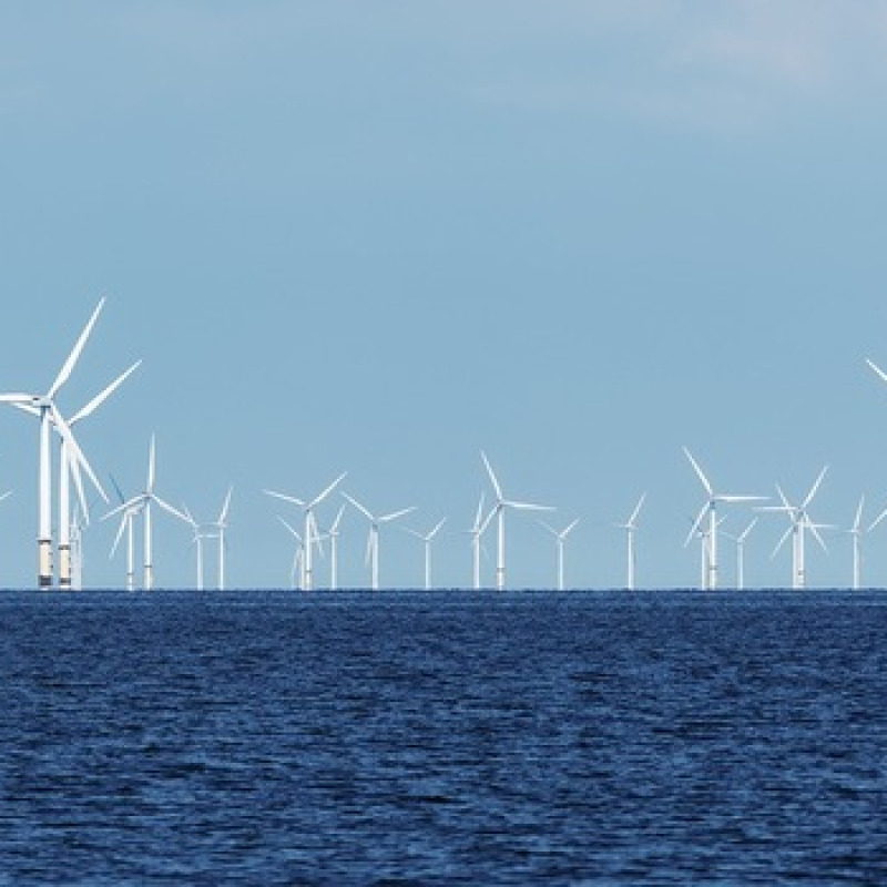 Gli impianti eolici offshore portano vantaggi ambientali per tutto il loro ciclo di vita (fonte: Pixabay)