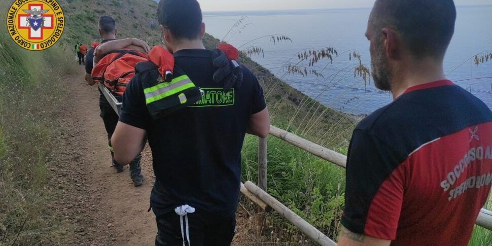 Turista cade lungo un sentiero dello Zingaro, recuperato da un ...