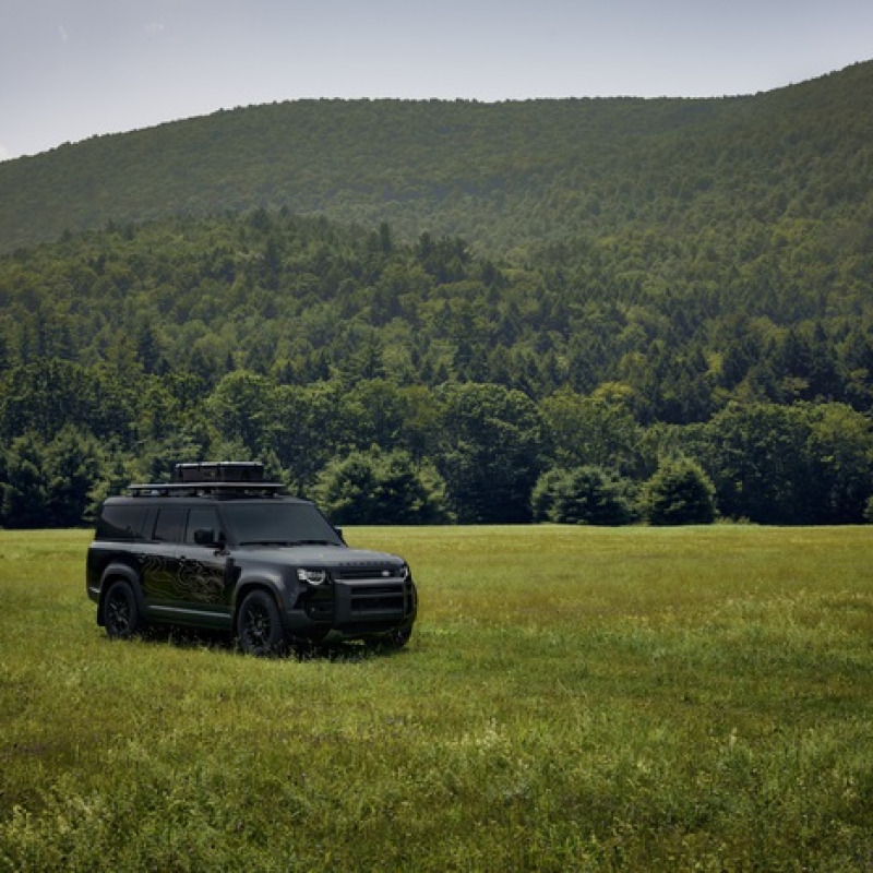 Land Rover Defender Trophy Edition 2023