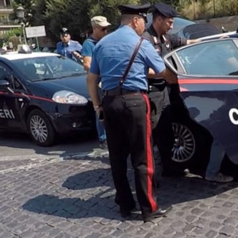 PALERMO.Carabinieri in Corso Pisani per immobili occupati abusivamente..Ph.Alessandro Fucarini