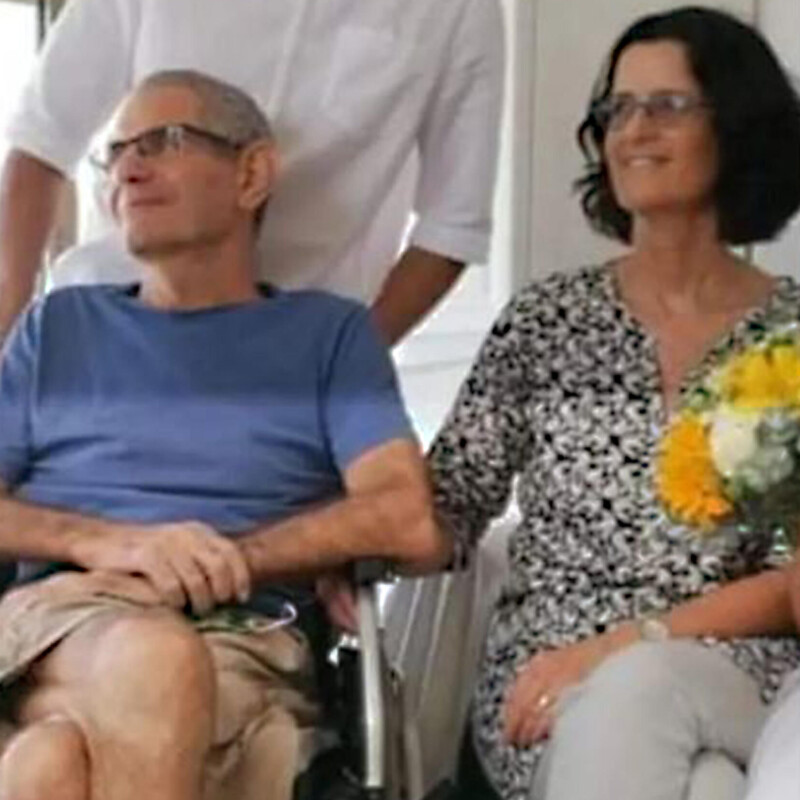 Eviatar Moshe Kipnis con la moglie Liliach Lea Havron