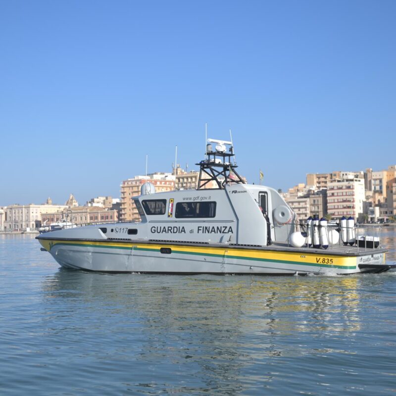Le sigarette di contrabbando sequestrate dalla guardia di finanza a Marsala